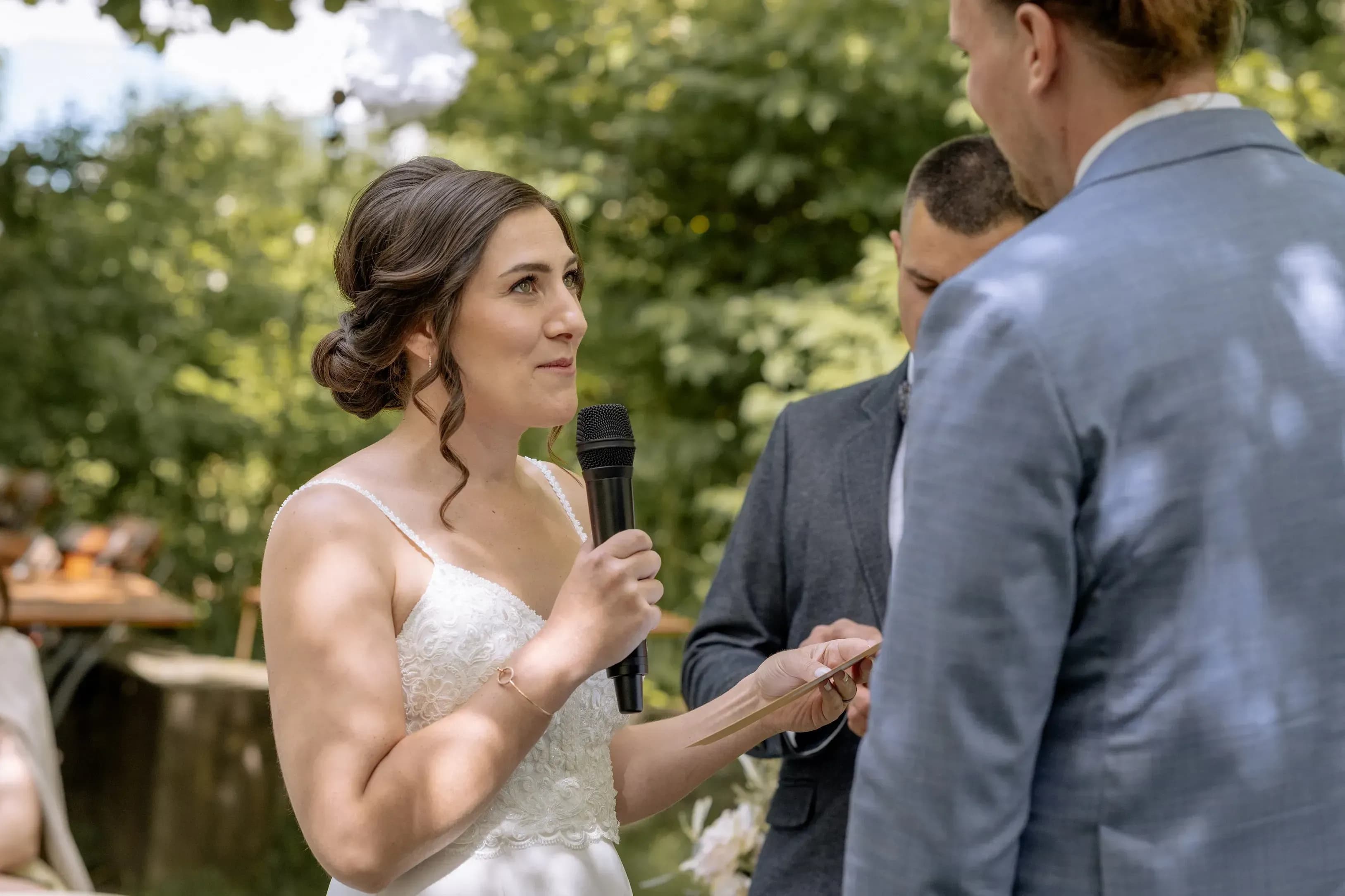 Hochzeitsfotograf in Vorarlberg für natürliche Hochzeitsreportagen